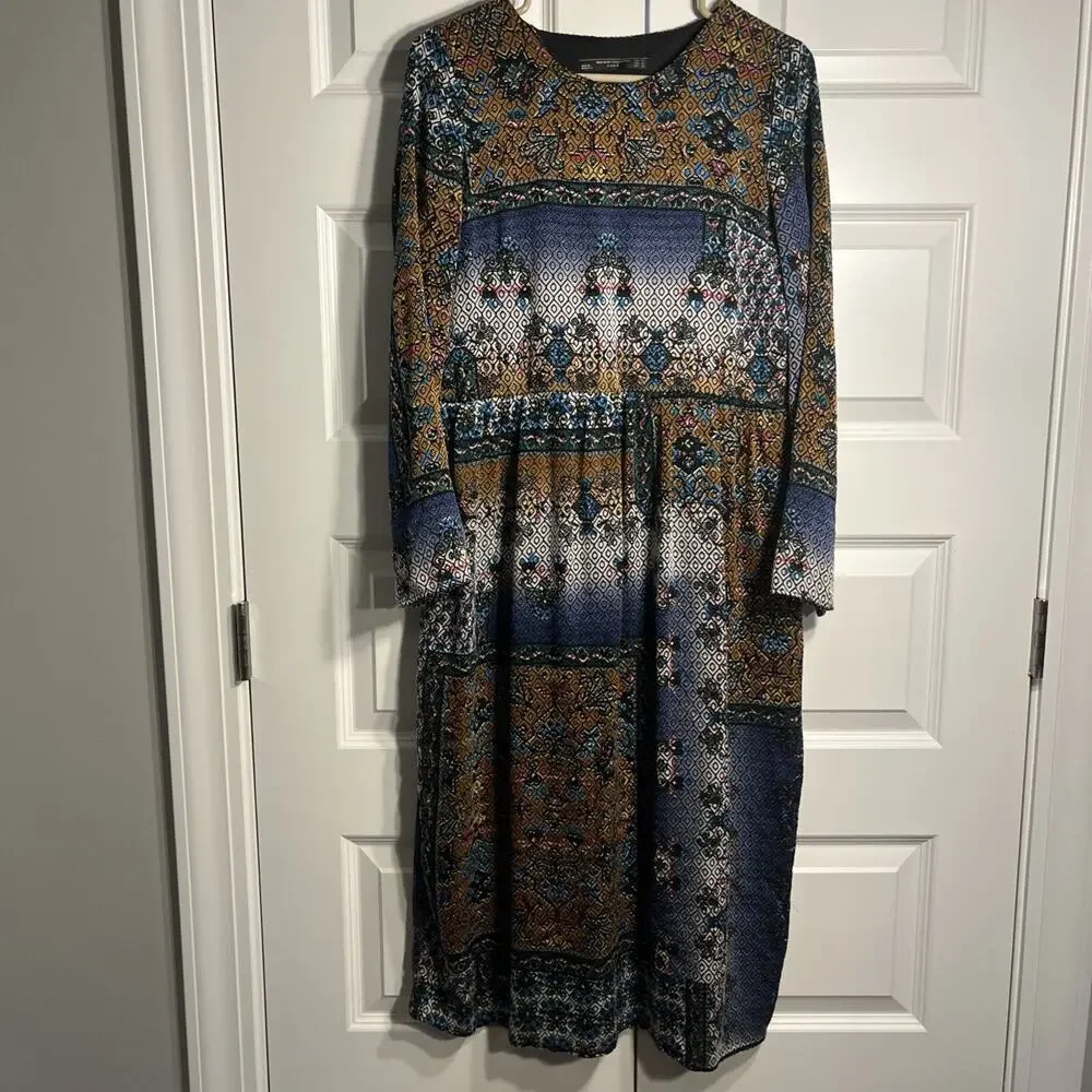 adley midi dress Adley Midi Dress in White Navy Floral